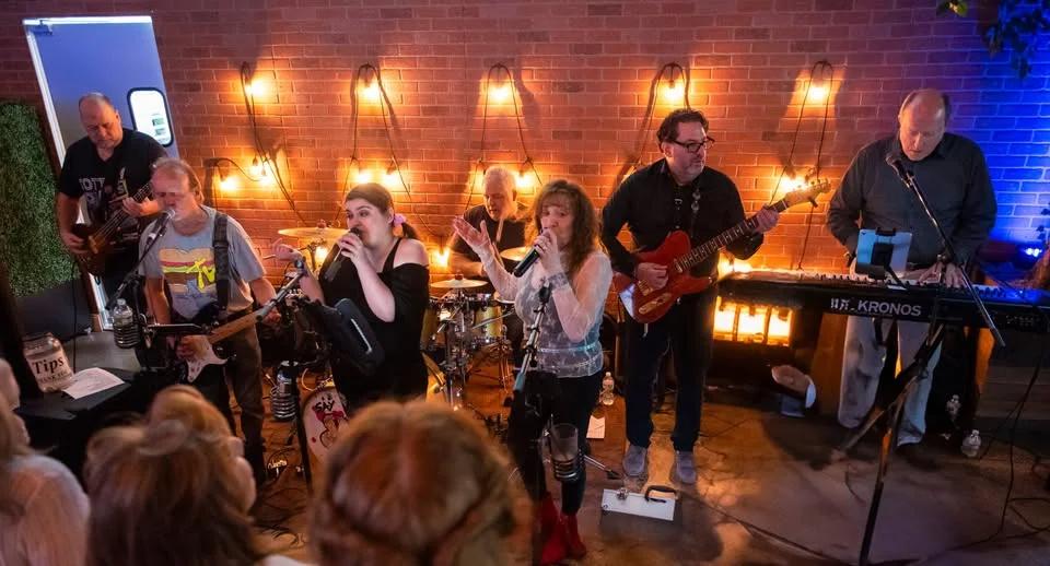 Say 80Thing at Twin Door Tavern ... a live version of a mixtape you made in high school