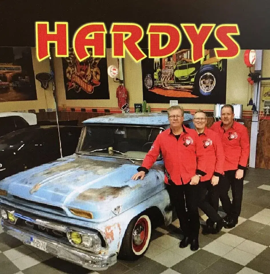 Trivseldans till Hardys i Arboga Folkets Park 1/4