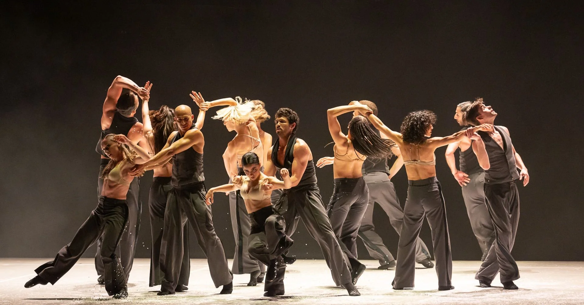 Ballets Jazz Montréal