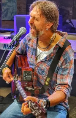 Trubadurkväll med Kalle Sellbrink