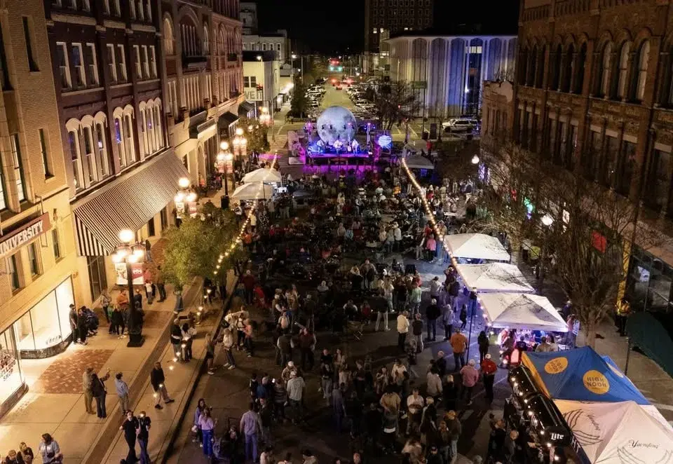 Full Moon on 5th - Dalton Bush Band