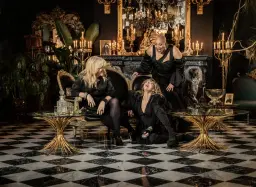 ELLES (Luce Dufault, Lulu Hughes et Kim Richardson) | Théâtre C | Saguenay