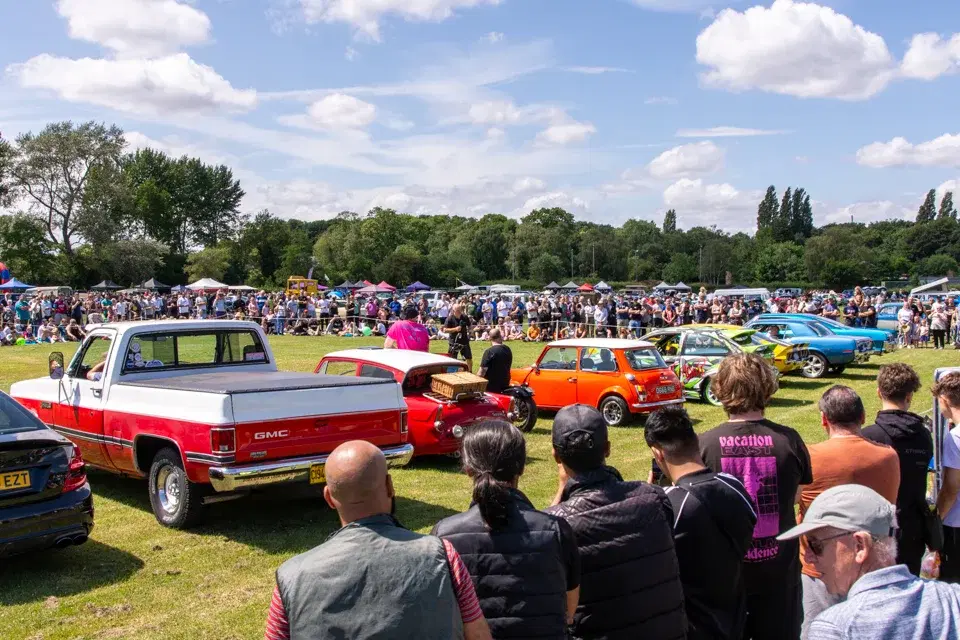 Classic & Retro Show and Family Fun Day, Walsall Arboretum
