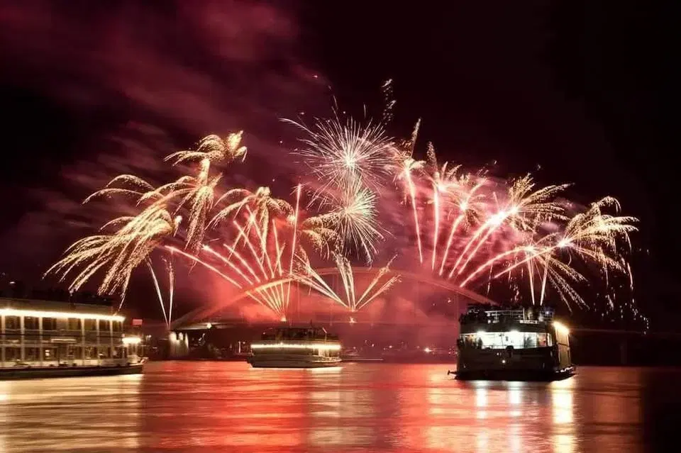 "Donau in Flammen" --Das Original -- 2026