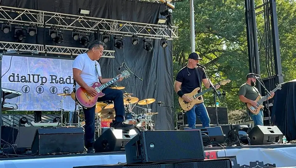 dialUp Radio @ LangTree Live!