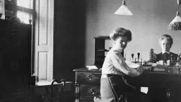 Nya Stockholm – sekelskiftets kvinnor