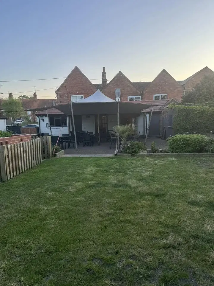 Oxford Elvis - Elvis tribute act