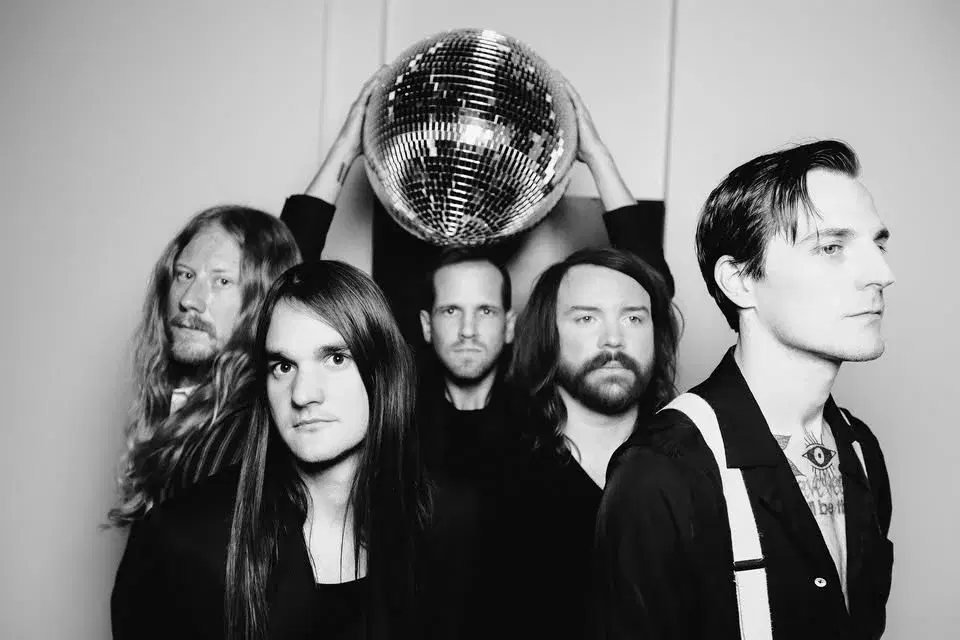 I LOVE YOU BUT... I CHOSE THE MAINE