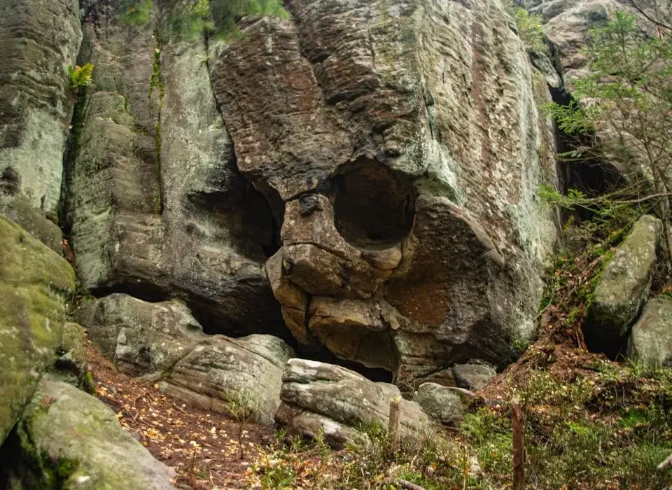 Puchaczké skály a Kaple lebek