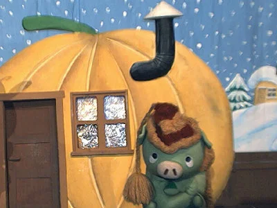 Mazsola és Tádé-bábelőadás