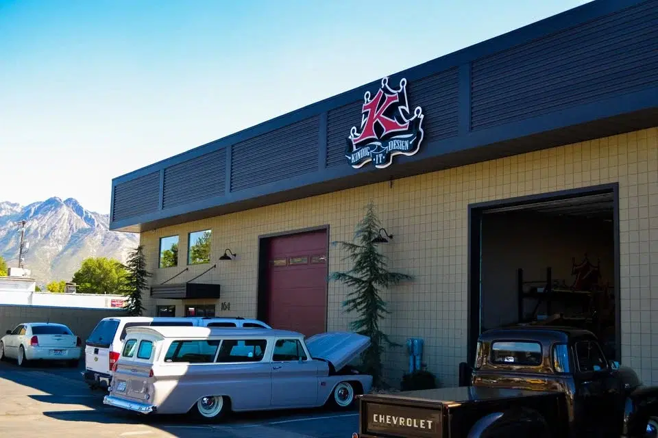 Shop Tours at Kindig-it Design!