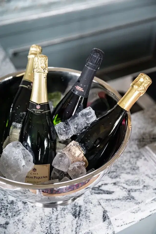 AW- Ekolsunds Wärdshus