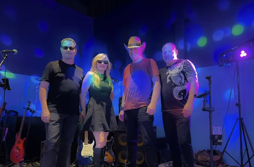 Distant Station at Peabos