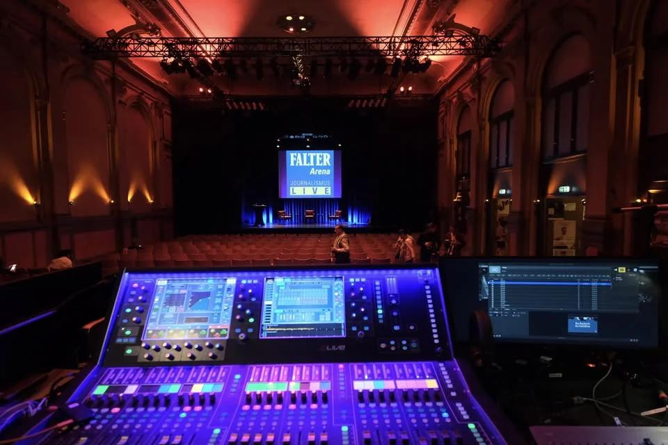 Die Verrohten Staaten von Amerika | IM STADTSAAL - FALTER Arena