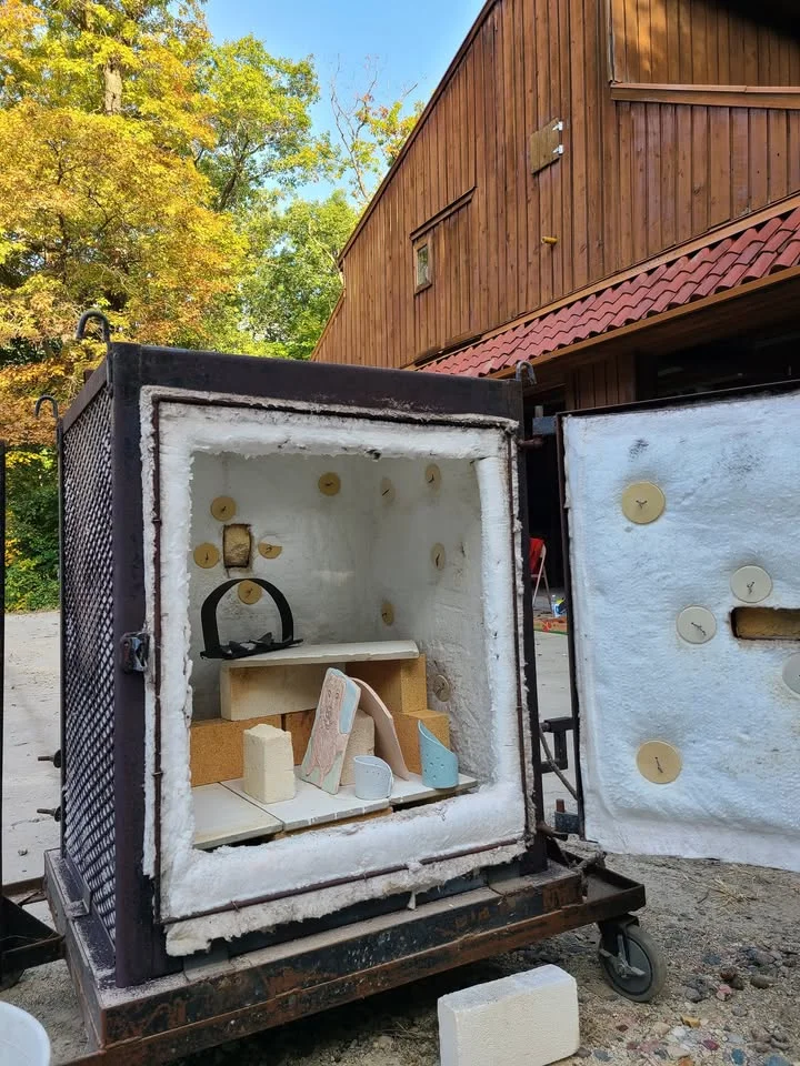 Raku Magic: Make It, Glaze It, Fire It!