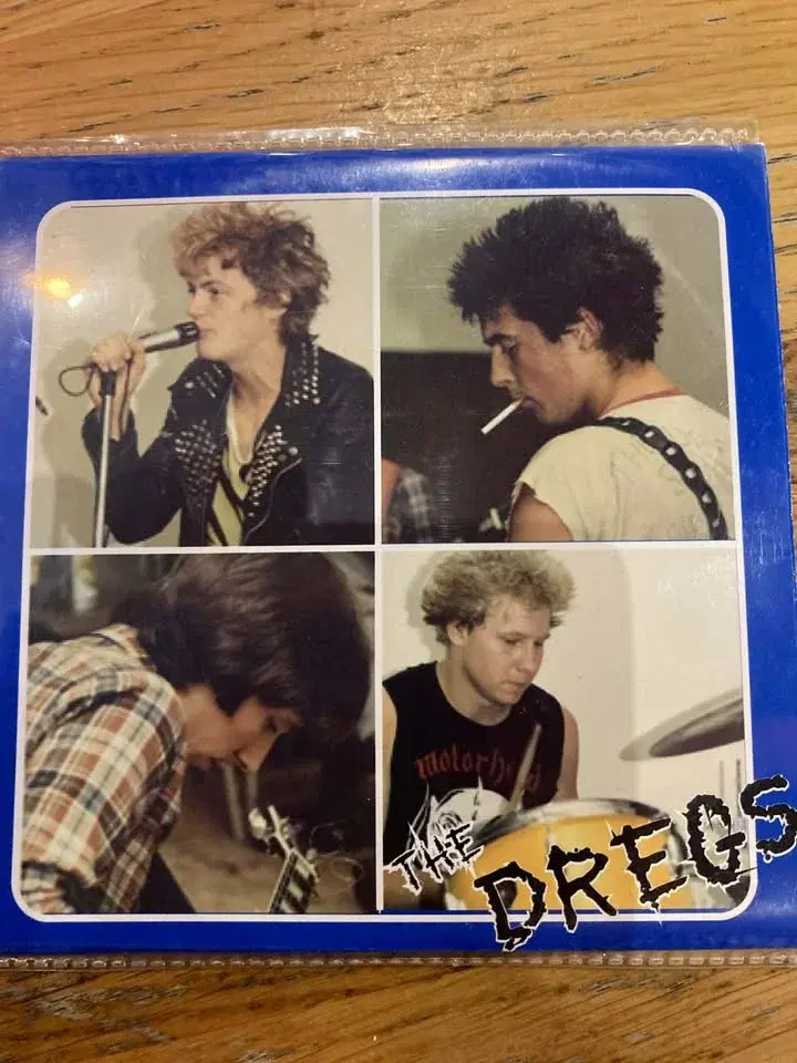 The Dregs, Bunny Boilers, Geoffrey Oi!cott