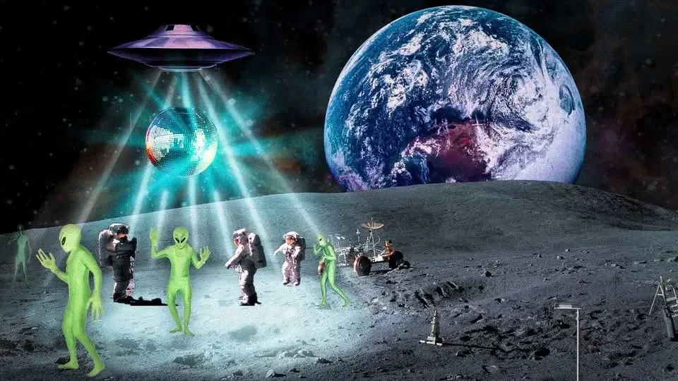 Neslužbeni doček aliena u Šampionu