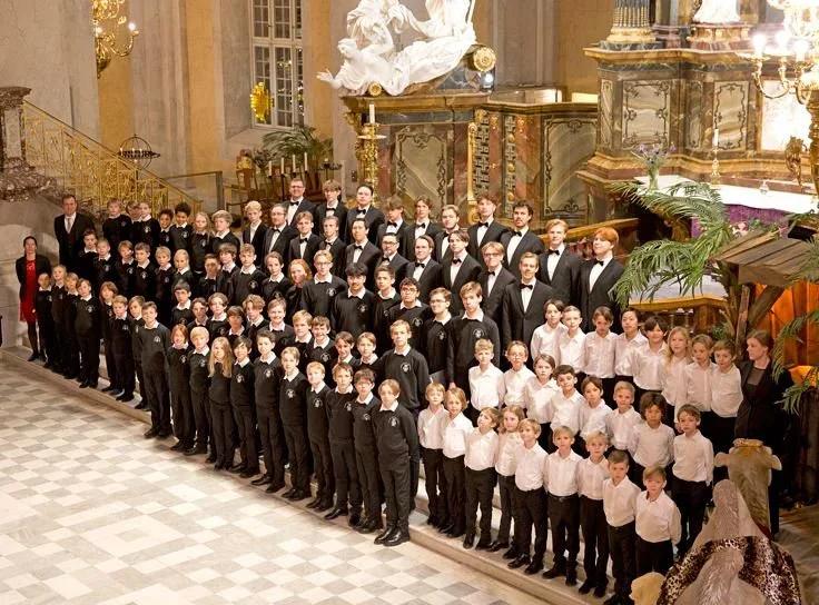 Sommarmusik: Ett magiskt möte 🎶✨