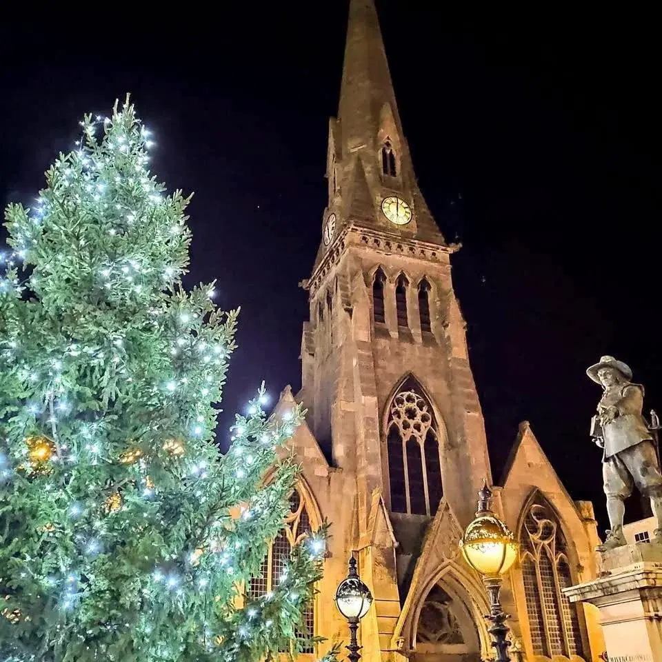 ST IVES BIG SWITCH ON AND MARKET!