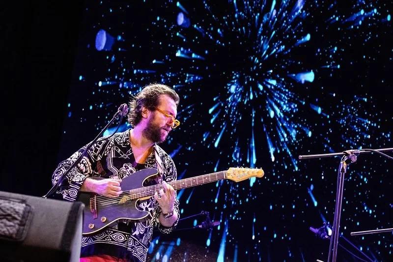 Mario Bakuna Band present: Tribute to Stan Getz and João Gilberto - Live at Fox & Firkinl