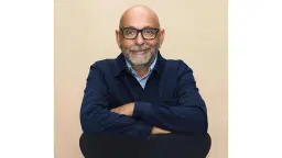 Flemming Møldrup - Hvem bliver man, når man vokser op uden et klart ophav og lærer at klare sig selv tidligt?