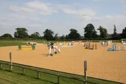 Field House Outdoor Tuesday Show Jump Training Day