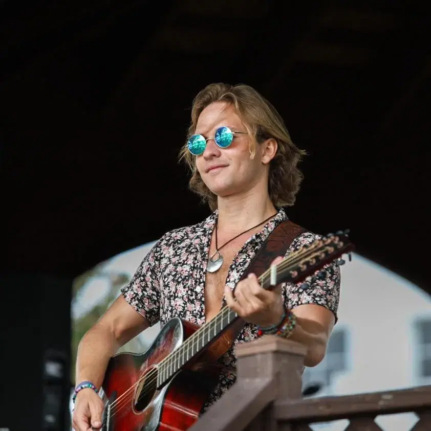 Noah Back LIVE! Boardwalk Grill