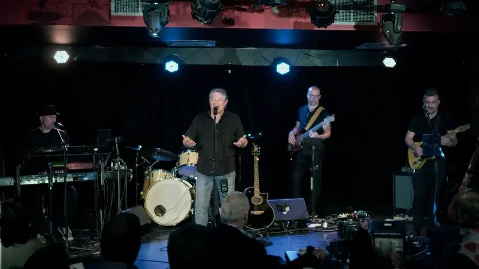 "Touche Dubois" Normand Meilleur