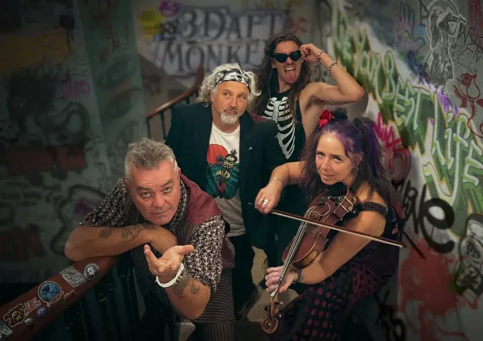 3 Daft Monkeys at Beautiful Days