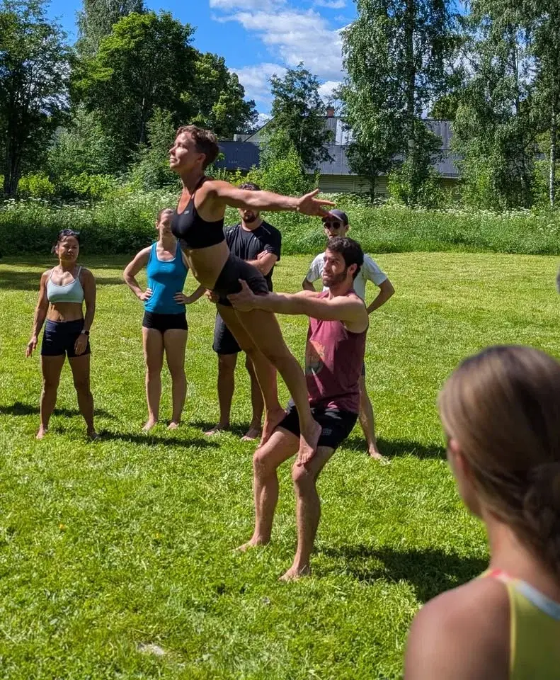 An AcroFreak's guide to flow part 2 VT26