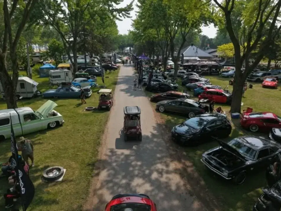 La Liberté Old n New School Car Club Show