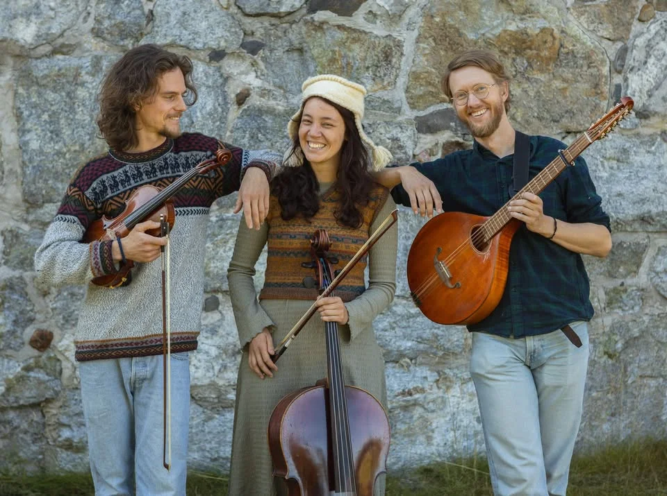 Folkmusikkonsert - Fenja spelar på Sköldpaddsön