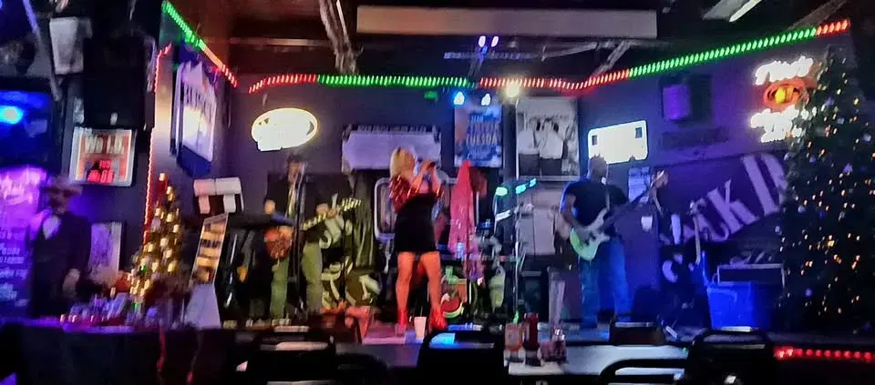 CheriBomb Plays at Sheri and Kelly's Birthday Bash at Bobby's Place! đ đŁ đ đ đš đ đ„ł