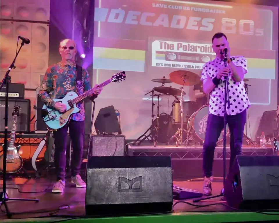 The Polaroidz playing at The Horn, St Albans