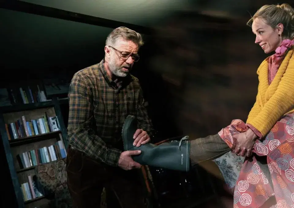 Peter Quilter: V ZÁVĚJI