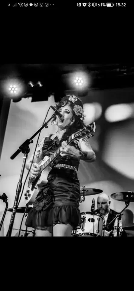 The Amy Experience - 20 Years Back Tour (Chesterfield)