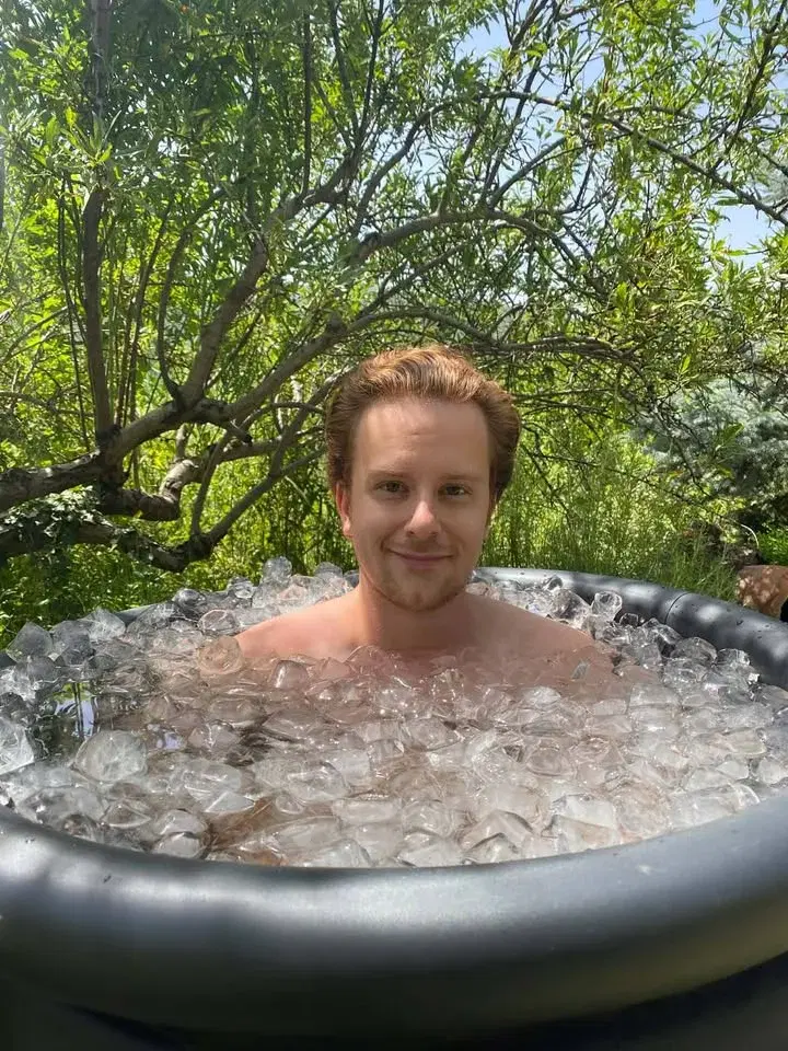 Community Sauna with Albin