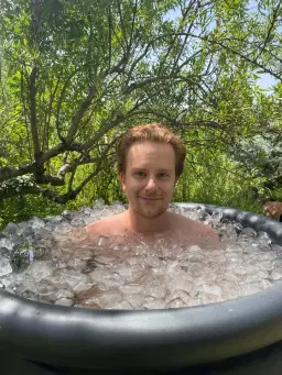 Community Sauna with Albin