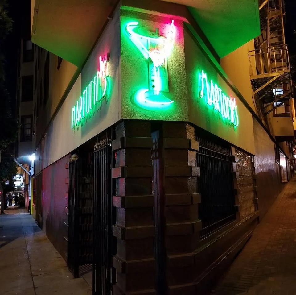 Dawn Oberg and Three Drink Circus at Bar Fly Cabaret