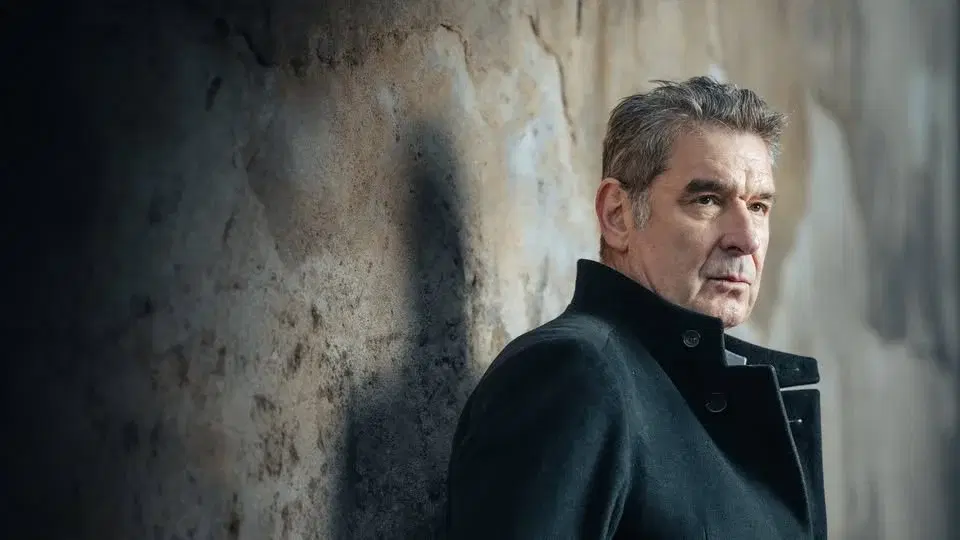 Čtení v podkroví | TOMÁŠ ETZLER | Novinářem v Číně