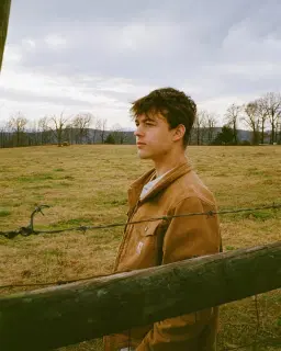 Waylon Wyatt - Everywhere Under The Sun