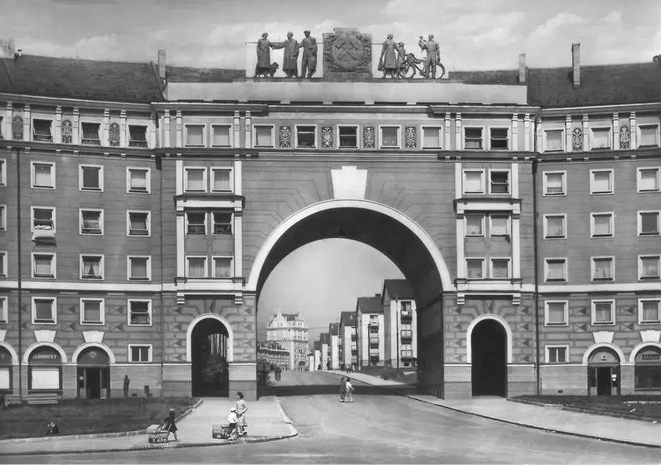 První a druhý porubský obvod (komentovaná vycházka zdarma)