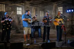Bluegrass at the Lancaster Sportsfarm