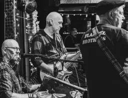 Flannel Brothers at River Siren Brewing