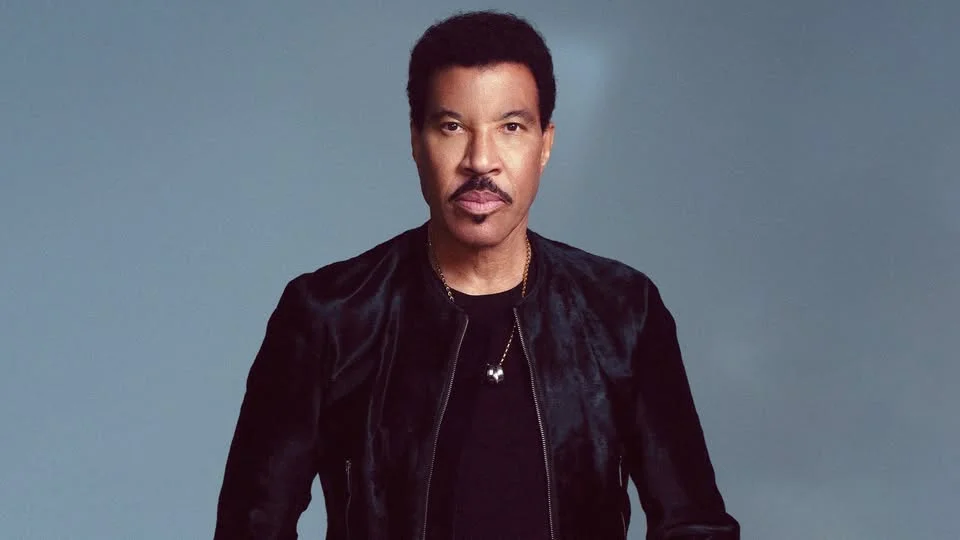 Lionel Richie and Earth, Wind & Fire - Sing a Song All Night Long