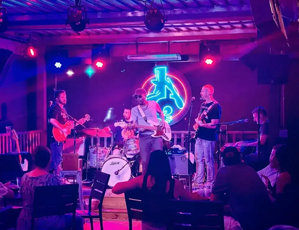 The Hoodlins - Live at MadLife Patio - 4/25/26