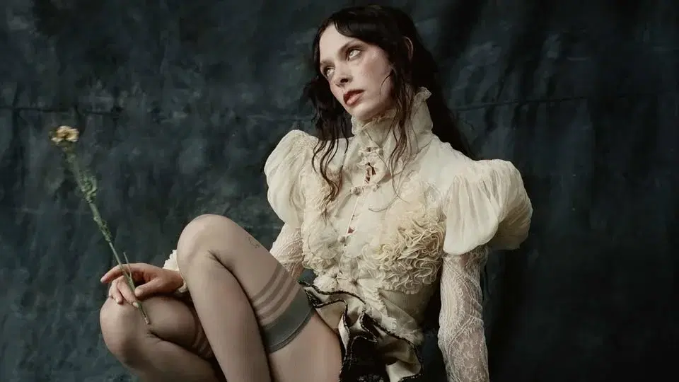 HOLLY HUMBERSTONE - Cruel World North American Tour | Théâtre Beanfield