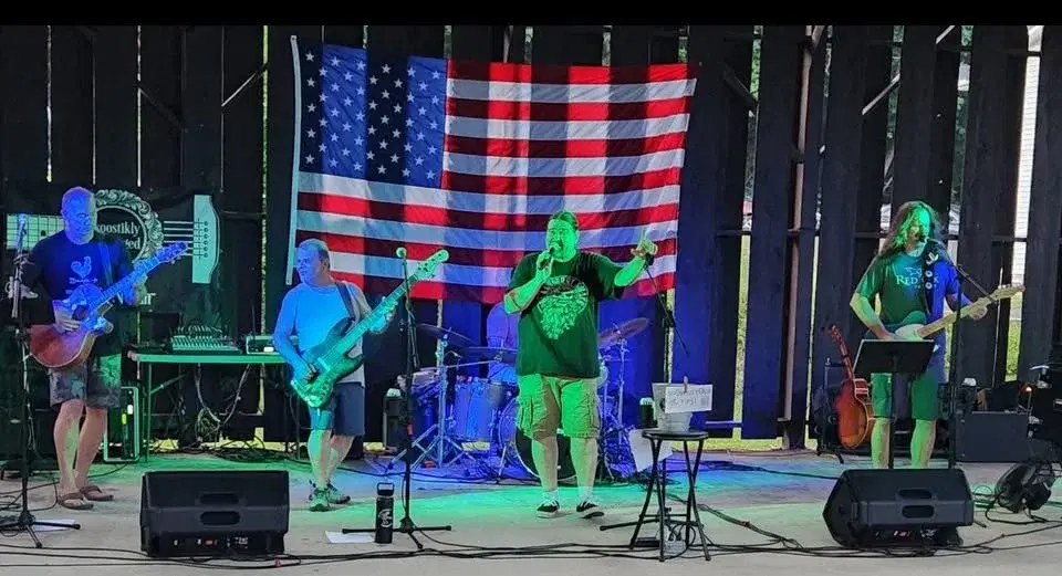 Bella Vista Campground-The aKoostikly challenged band