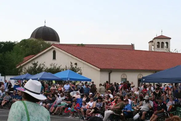 Big Event: Outdoor Festival / Gran Evento - Festival Comunitario