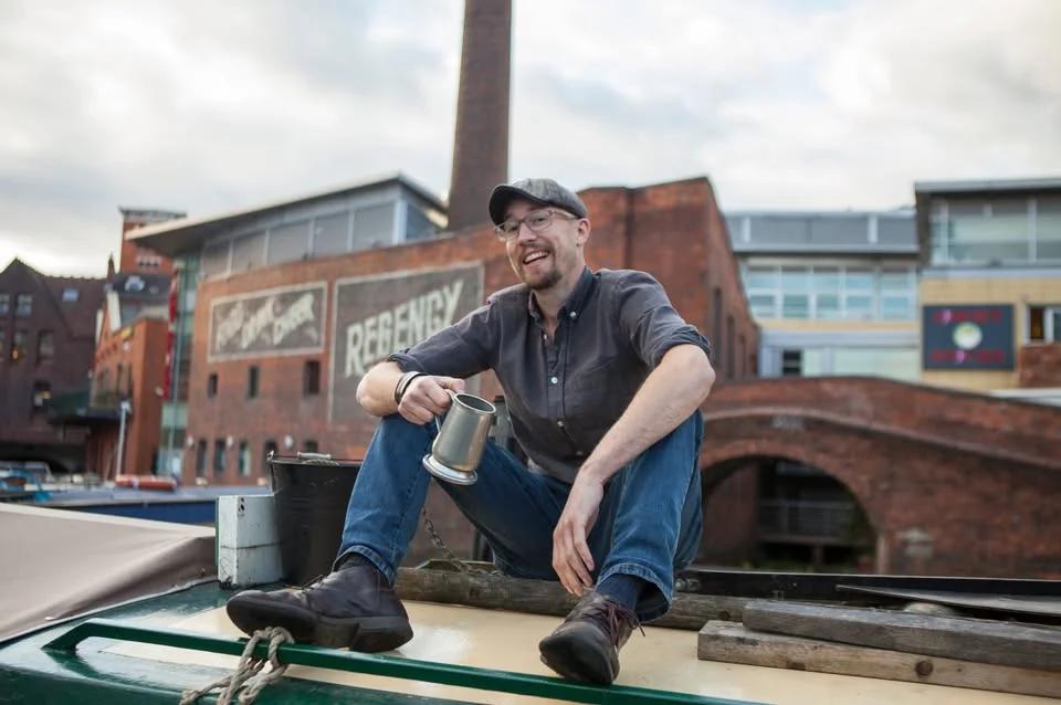 Canal Boat Stories Live with Robbie Cumming